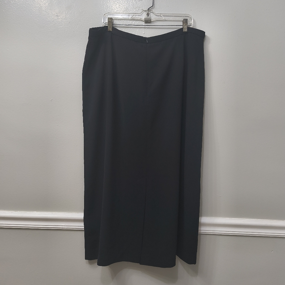 Avenue Women's Plus Size Maxi Skirt Black Long Size 20 Minimalist Casual Preppy